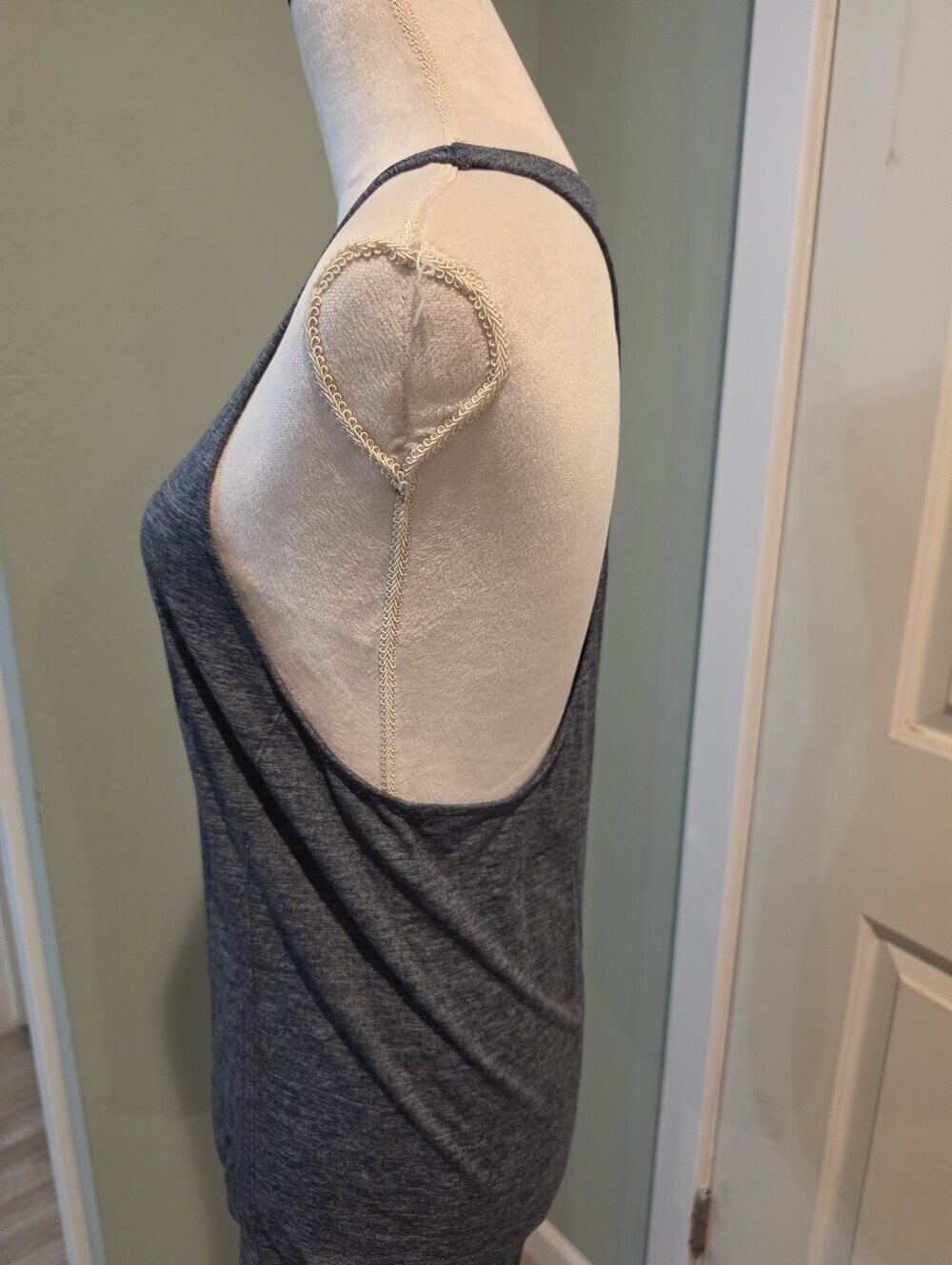 NWOT Athleta Tank Top - Picture 3 of 7